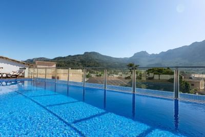 Erfrischender Pool mit Bergblick Tramuntana - Penthouse-Pool