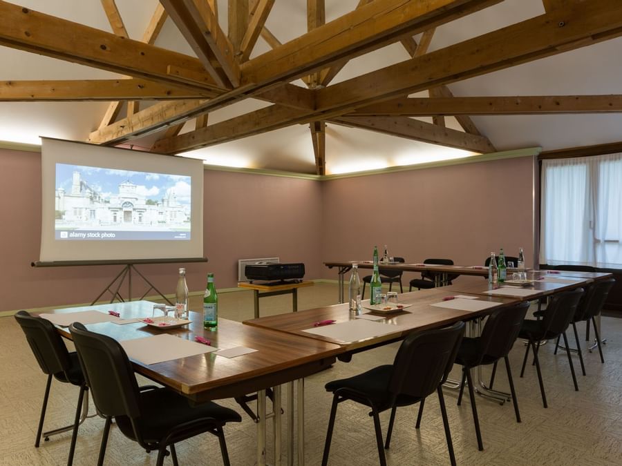 Interior of a Meeting room at Hotel La Dousseine