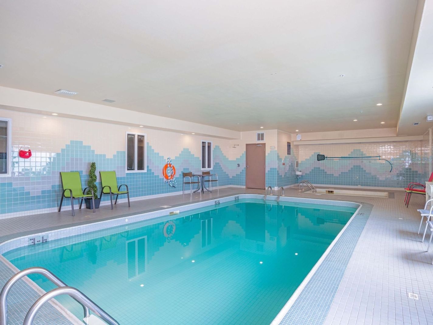 Indoor Pool Sandman Hotel Saskatoon