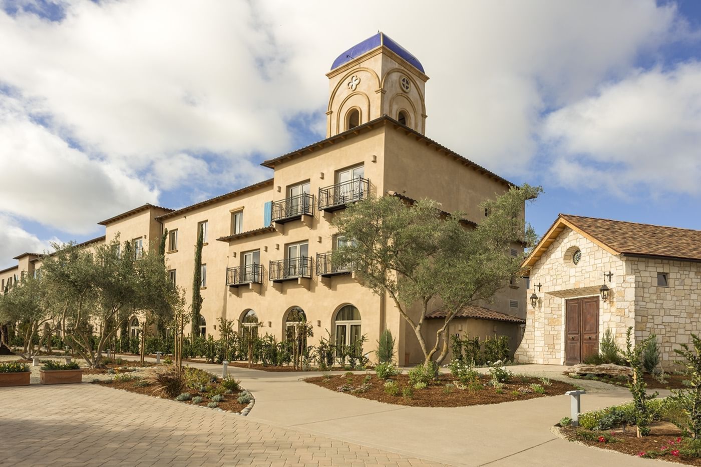 Lorem ipsum Exterior of Allegretto Vineyard Resort in Paso Robles