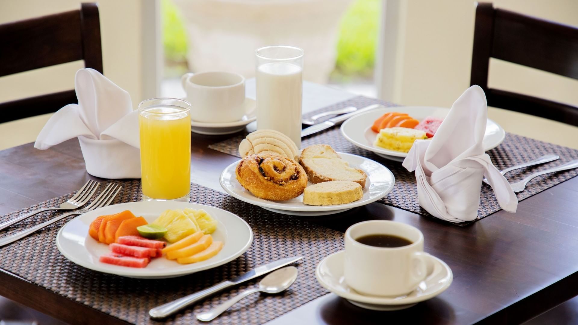 Close-up of snacks served with tea at Gamma Tampico