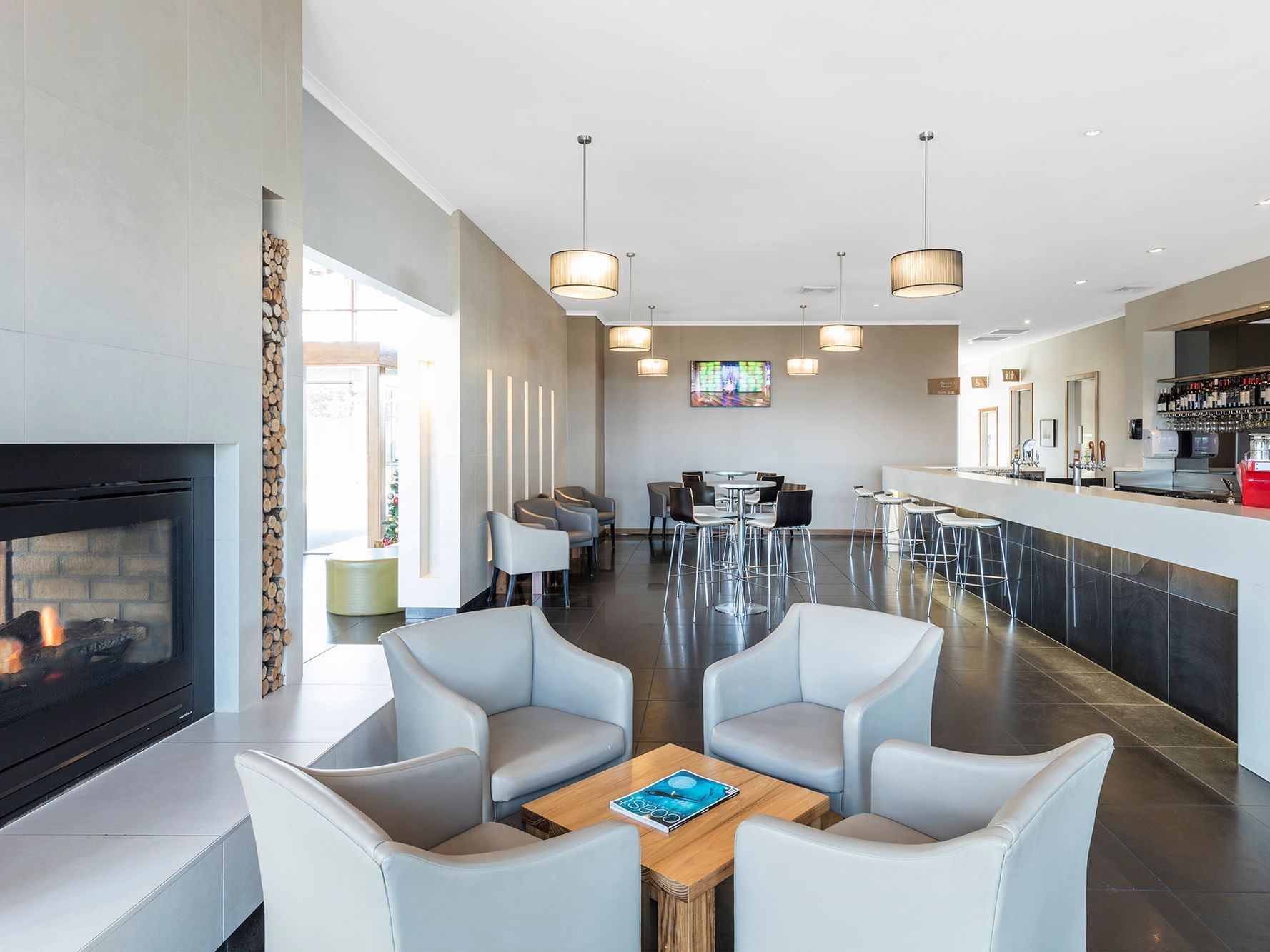 Seating & Bar area in Lounge Bar at Silverwater Resort
