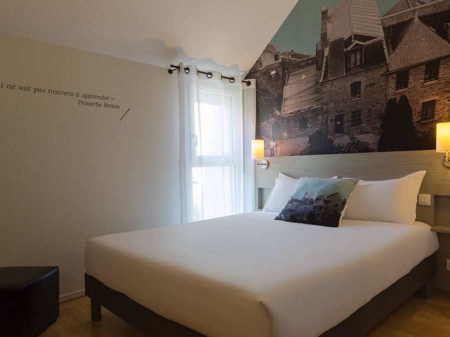 Interior of the Double bedroom at Hotel Au Chene Vert