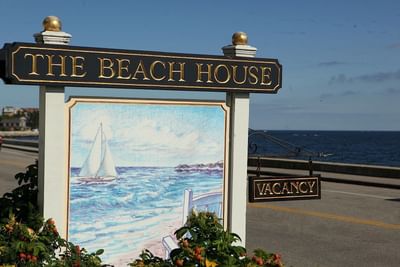The Beach House Inn Signage