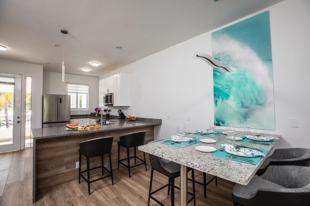 Condo Deluxe | Zenza Hotel Accommodations