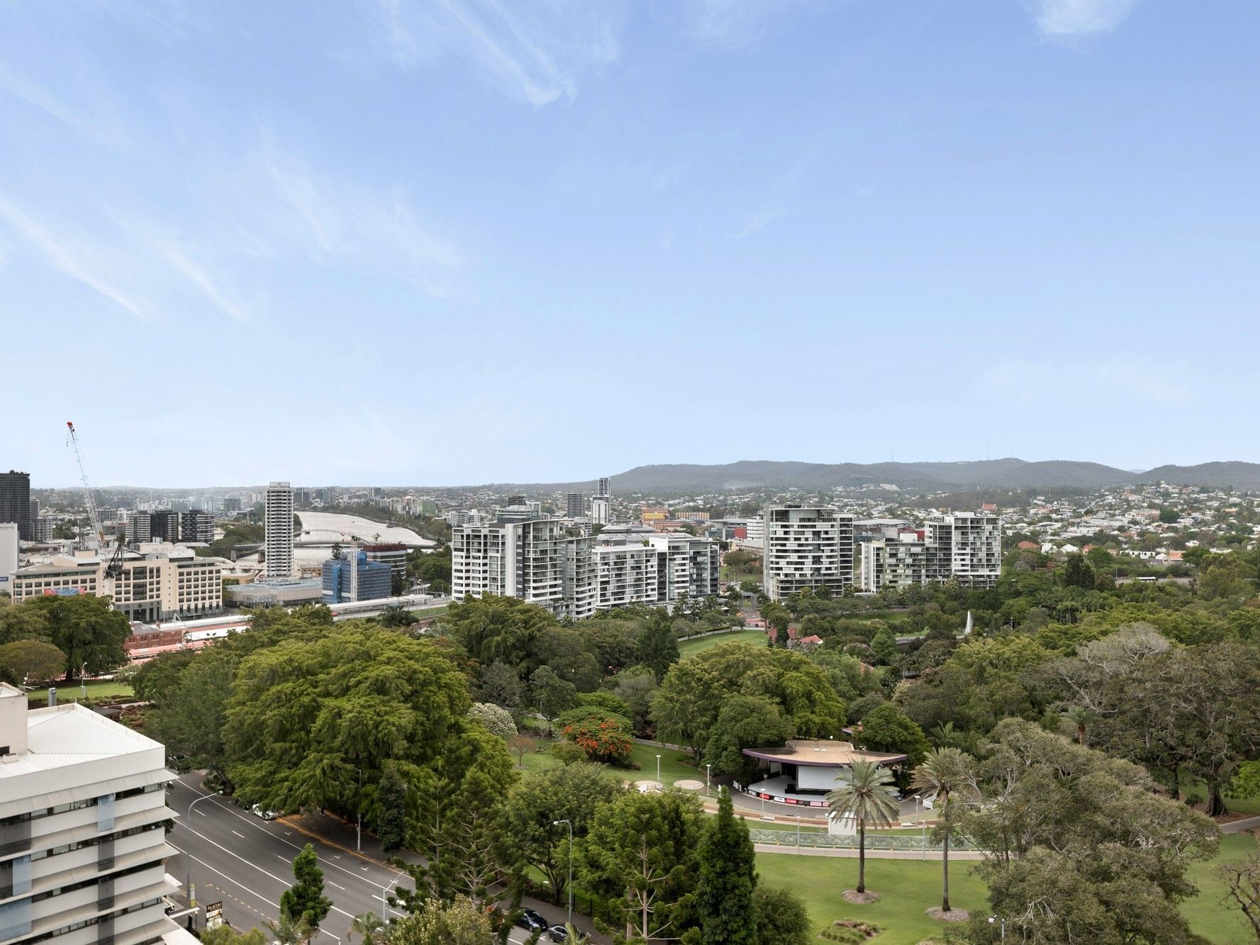 Superior King High Floor