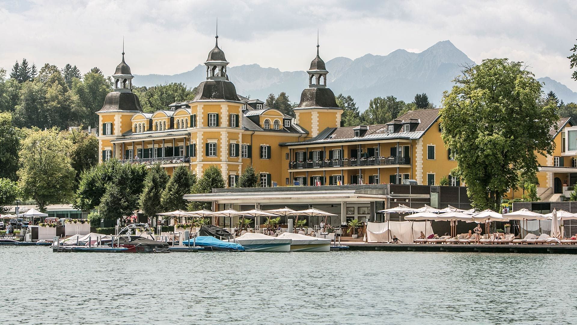 Exterior of Falkensteiner Schlosshotel Velden