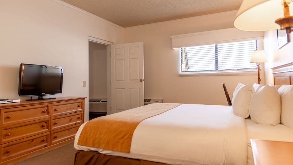 One-Bedroom Accessible Suite