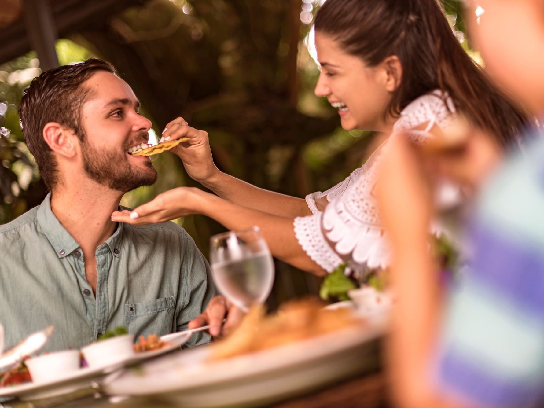 Desayuno y cena en Arenal Kioro Suites & Spa