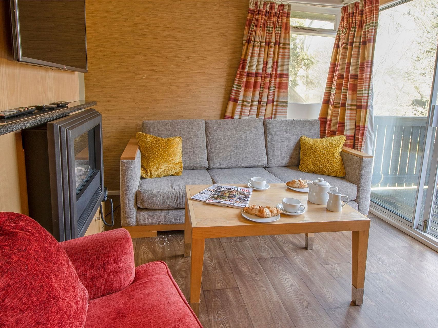 2 Bedroom Derwent Lodge Brockwood Hall