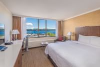 Coast Discovery Inn - Premium Room King - 6th Floor