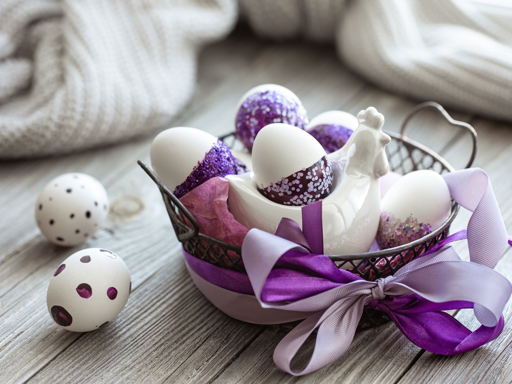 EASTER EGGS