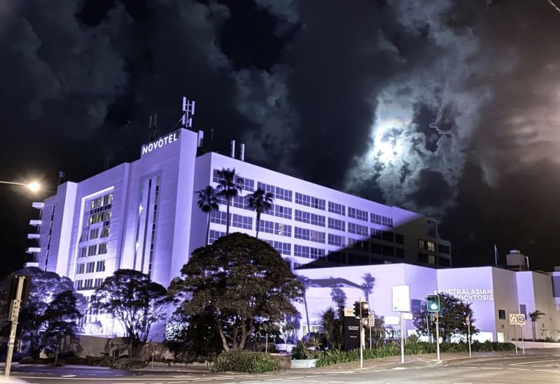 Novotel Wollongong Northbeach Facade