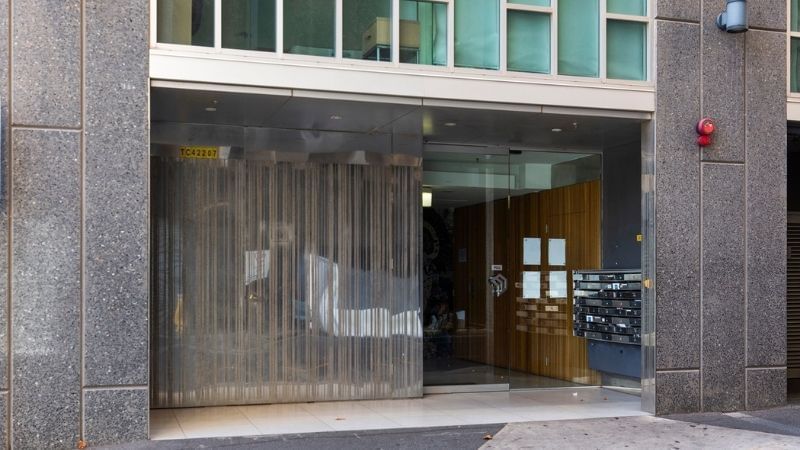 Student Living - East West Entry