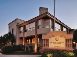 Exterior frount of Diamond Sedona Portal Hotel