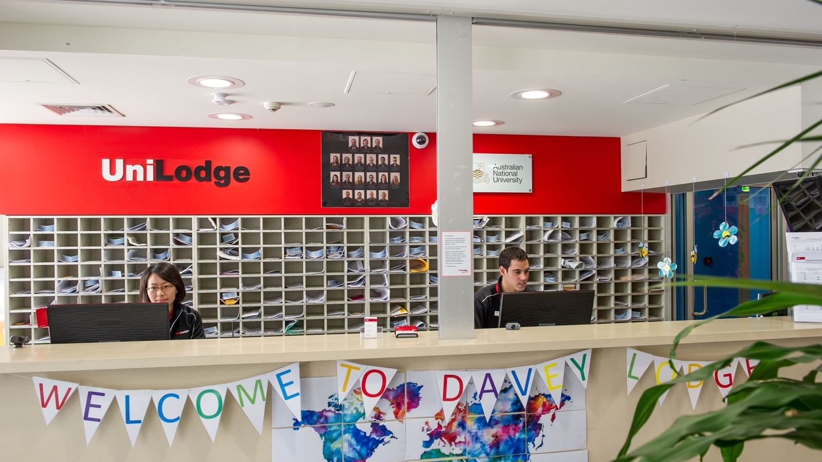 UniLodge @ ANU – Davey Lodge_Reception Desk