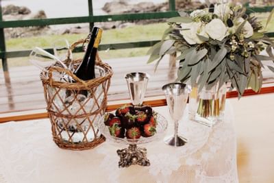 weddings at Painter's Lodge Resort