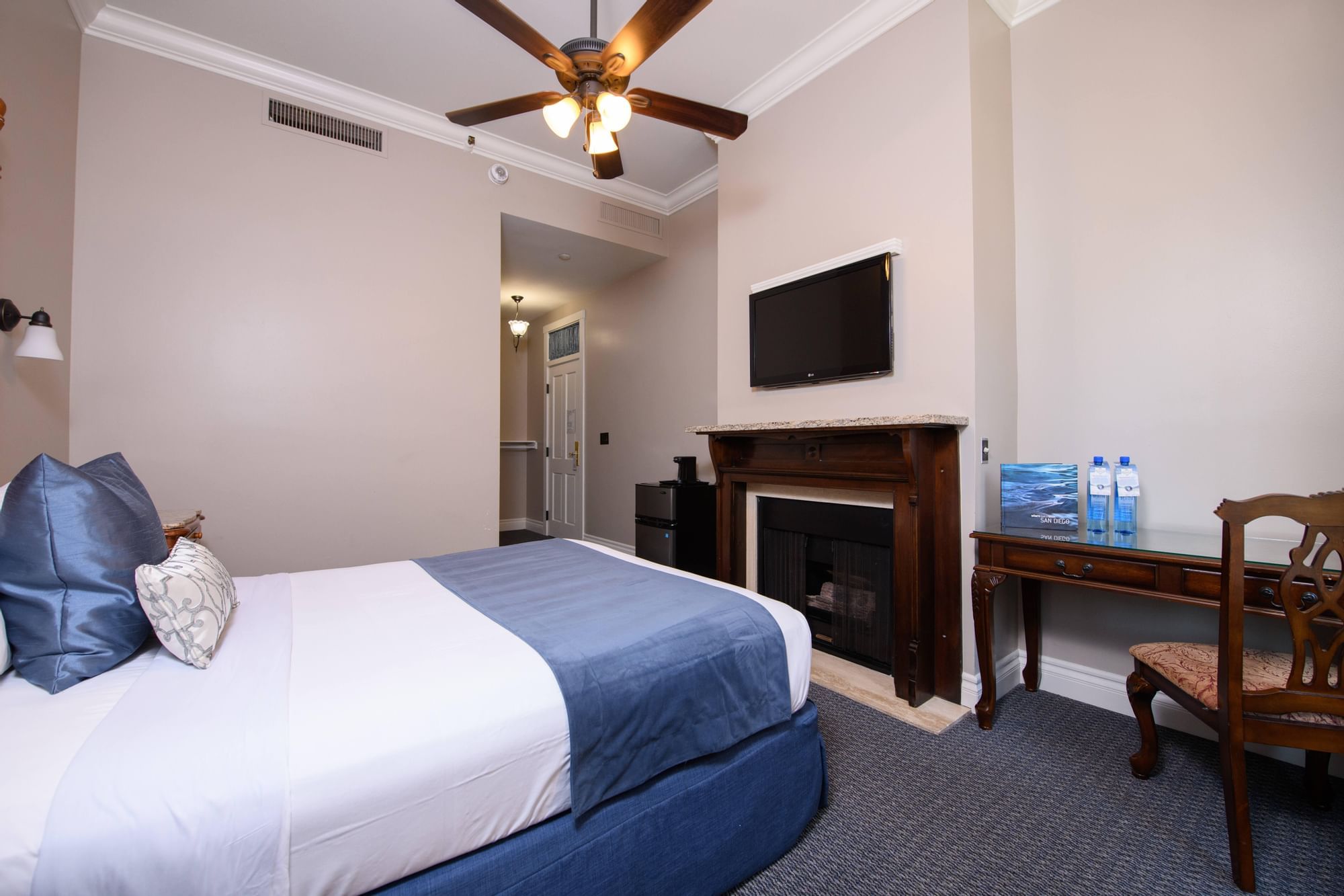 Room s-l1200.jpg
