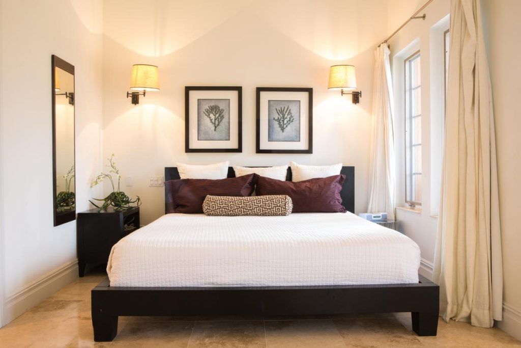 King bed in Residence Master Bedroom, The Somerset on Grace Bay