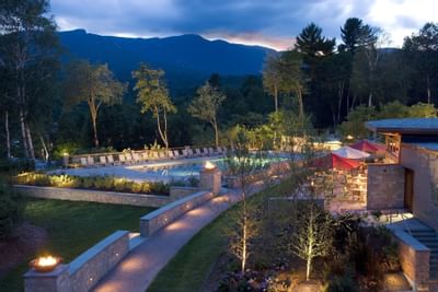 The garden at Topnotch Stowe Resort with lights