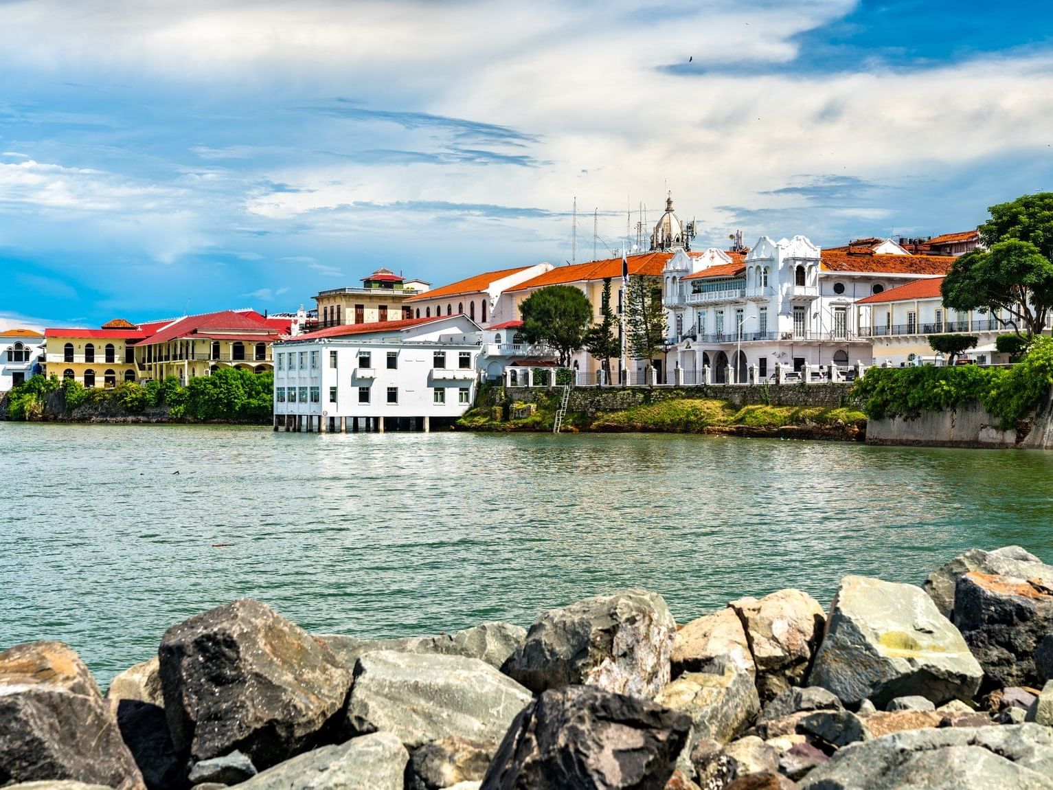 Discover Casco Antiguo (Old Town) | Megapolis World