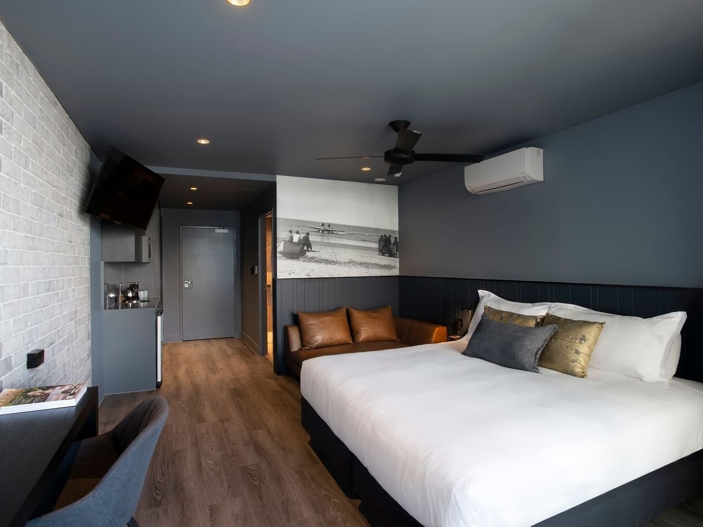 Deluxe Room of 1 king bed at the Sebel Brisbane Margate Beach