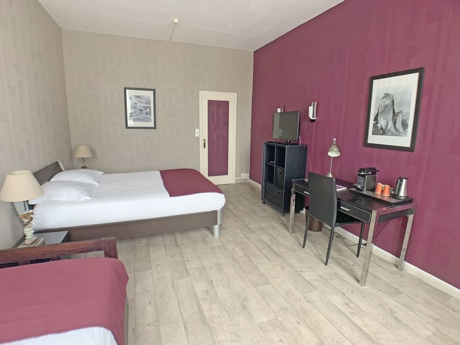 Interior of the Double bedroom at Hotel Roca-Fortis