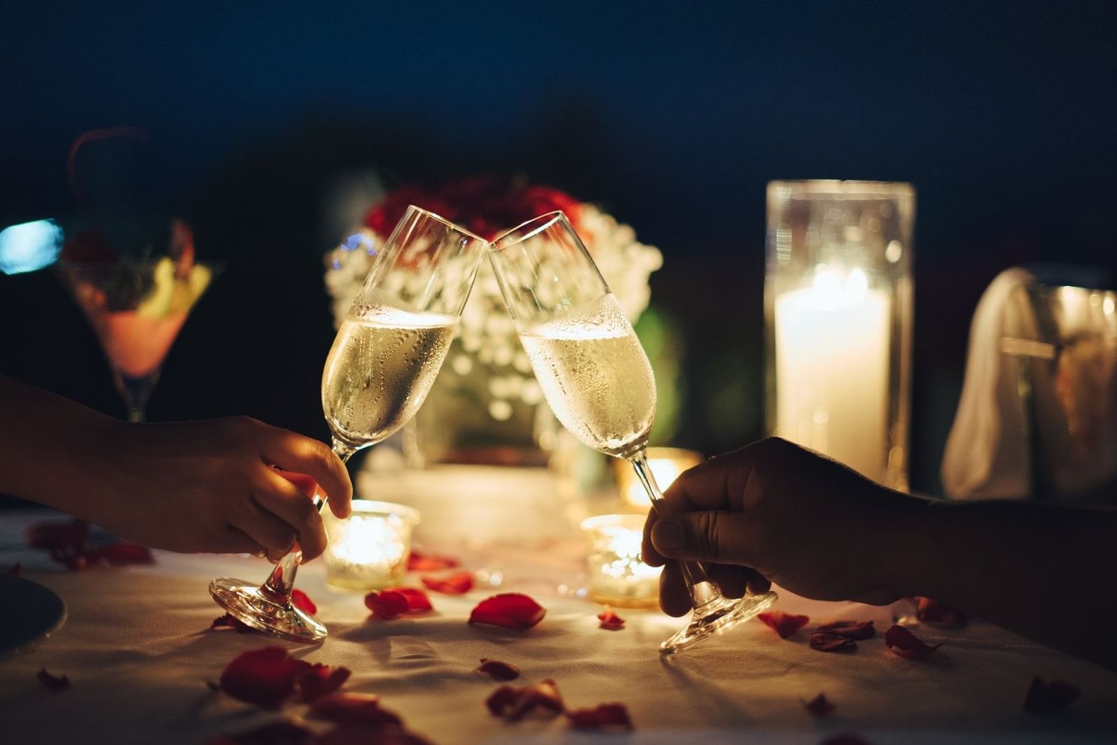 CandleLightChampagne-1010722126