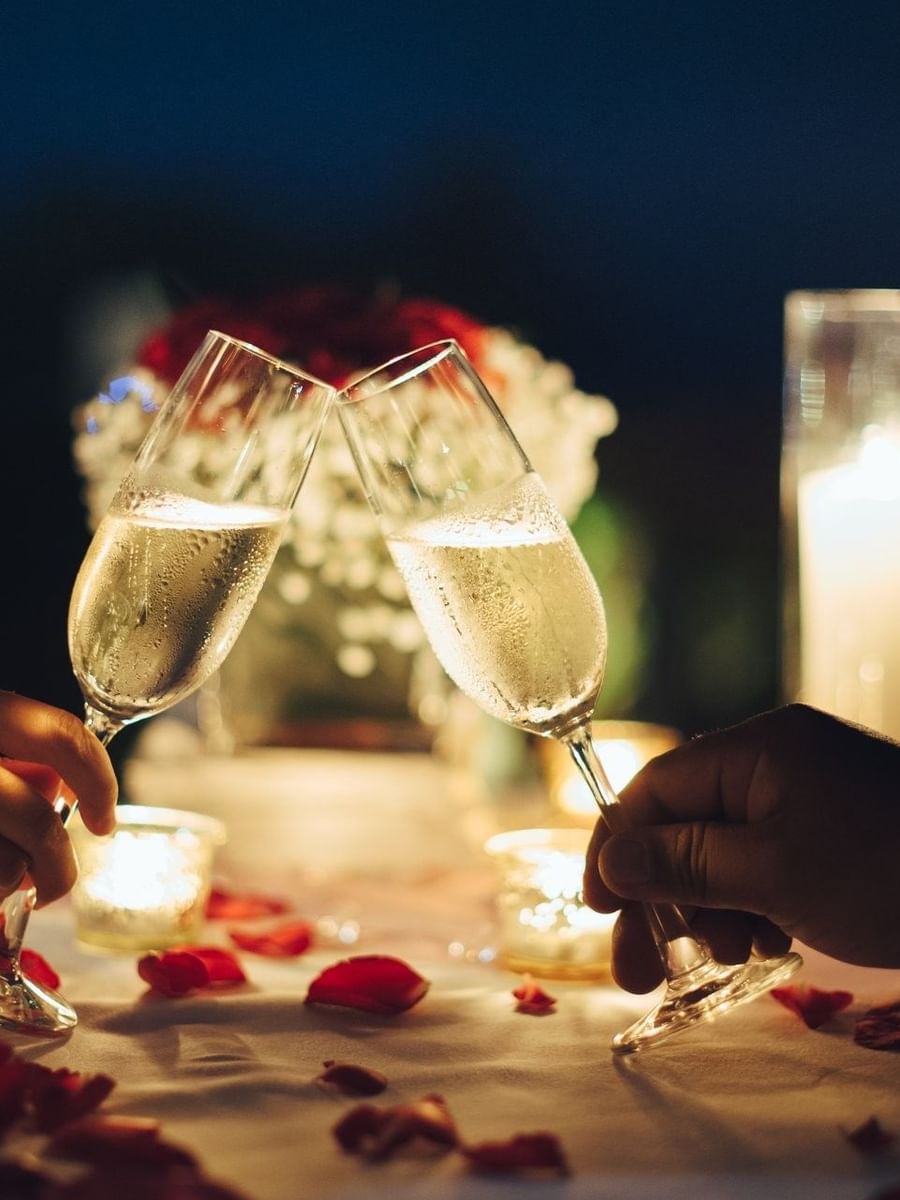 CandleLightChampagne-1010722126
