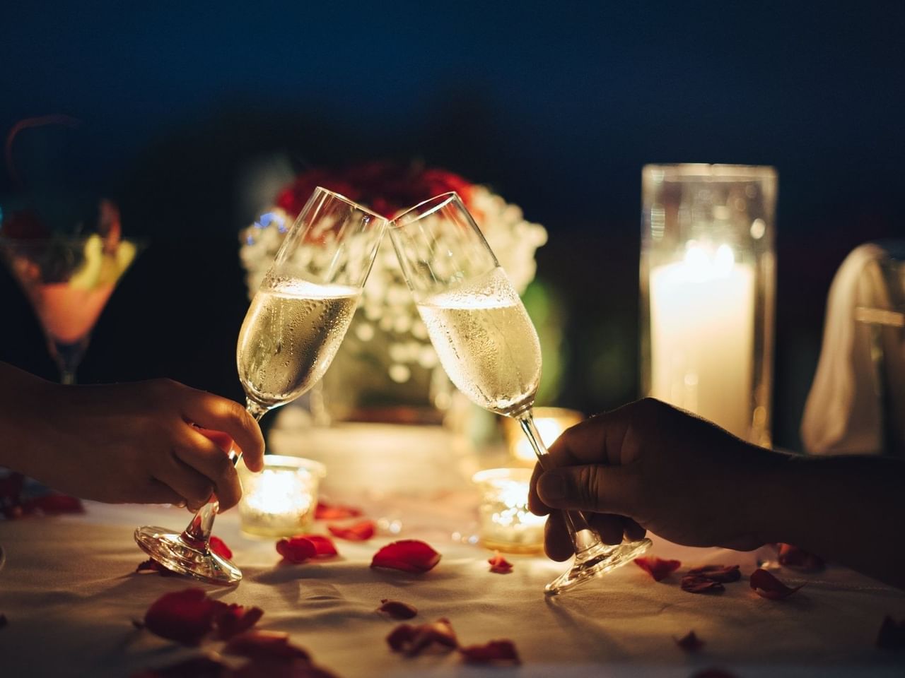 CandleLightChampagne-1010722126