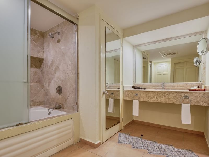Bathroom vanity in Villa Master Suite at FA Hotels & Resorts