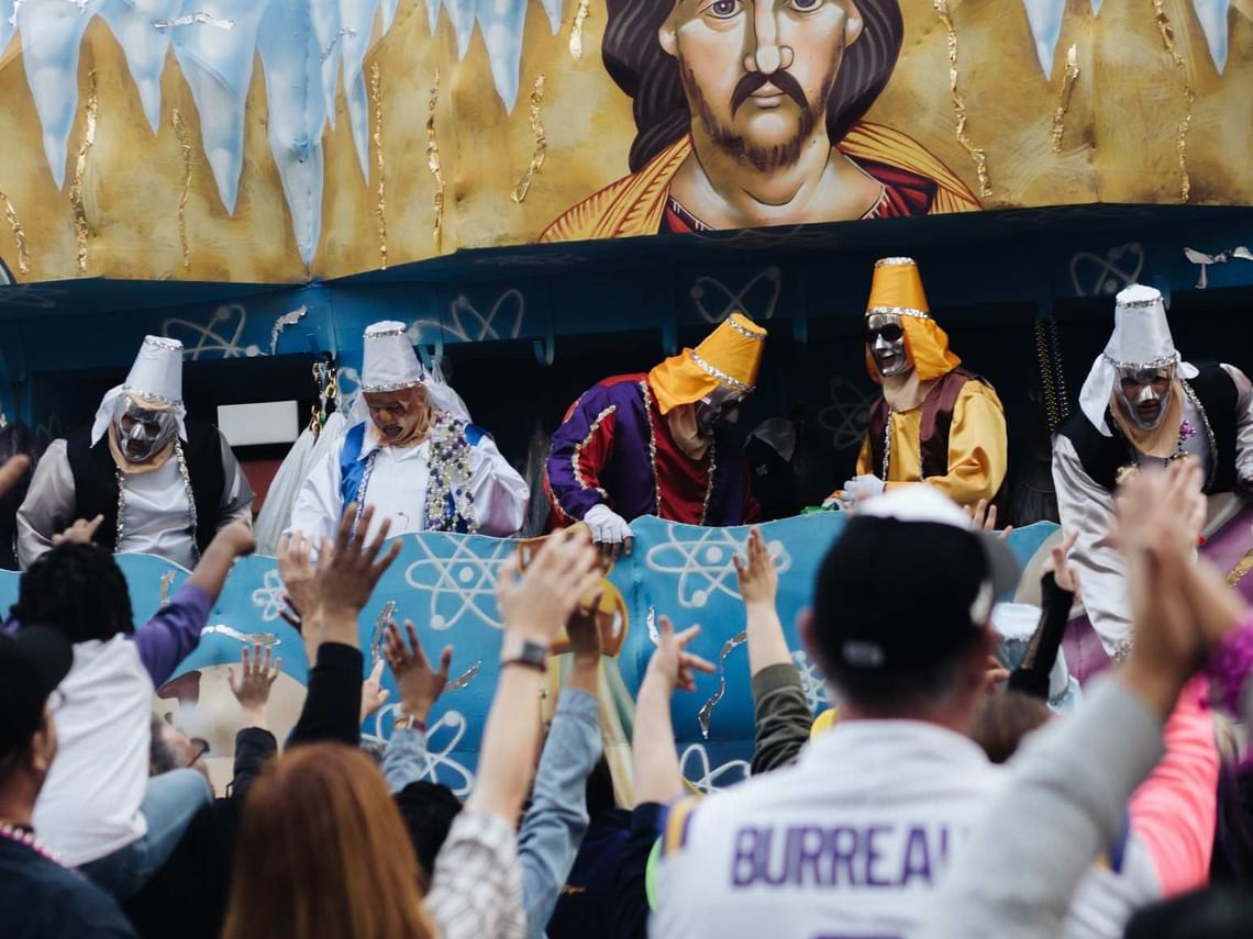 mardi gras parade etiquette