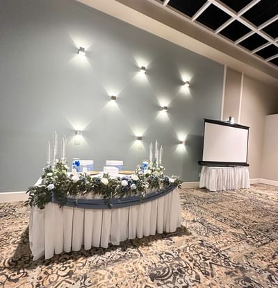 Wedding party at Rosen Inn Lake Buena Vista