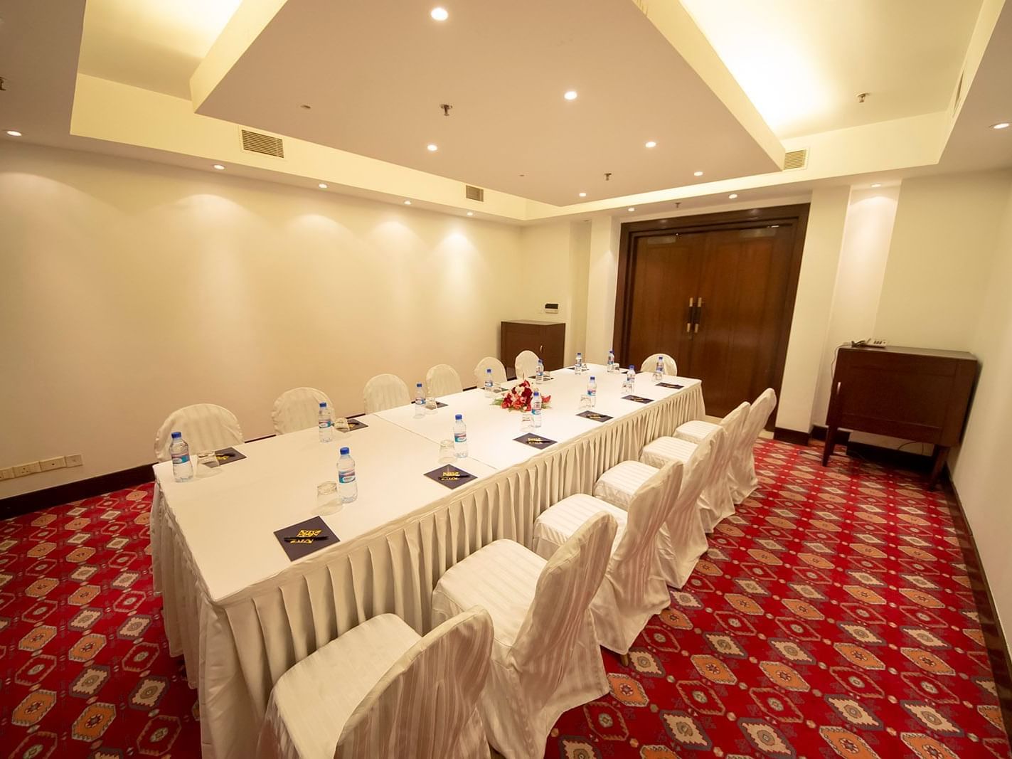 Interior of the Narges meeting room at Kabul Serena Hotel