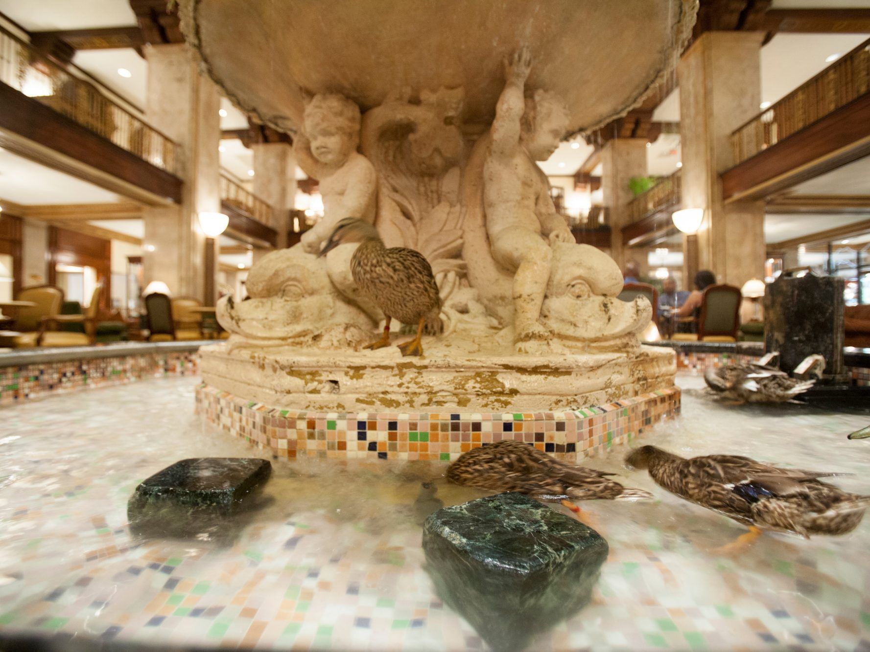 Closeup of an indoor ceramic fountain at Peabody Memphis