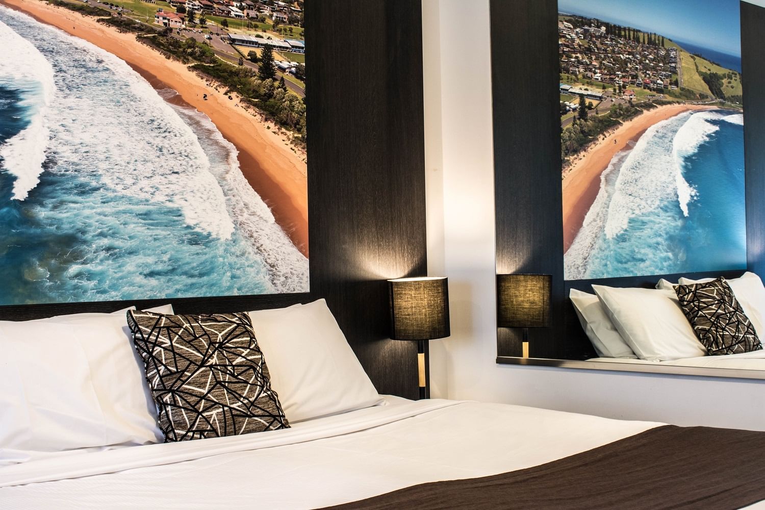 Modern interior decors in Family room at Mercure Gerringong