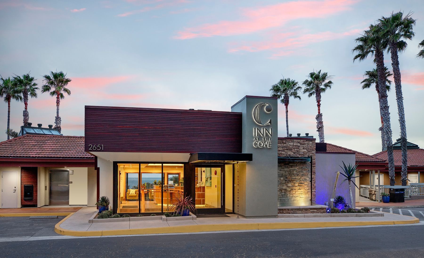 Oceanfront Hotel in Pismo Beach, California Inn at the Cove