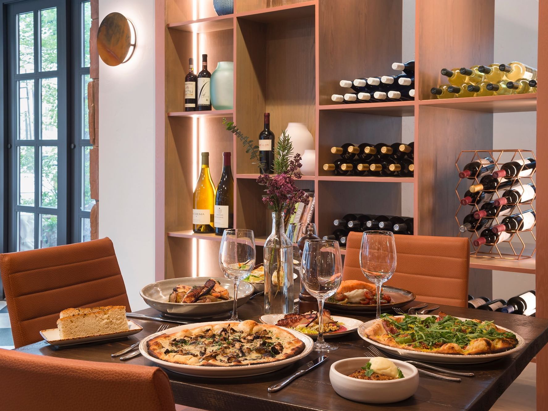 Gattara Wine and Pizza