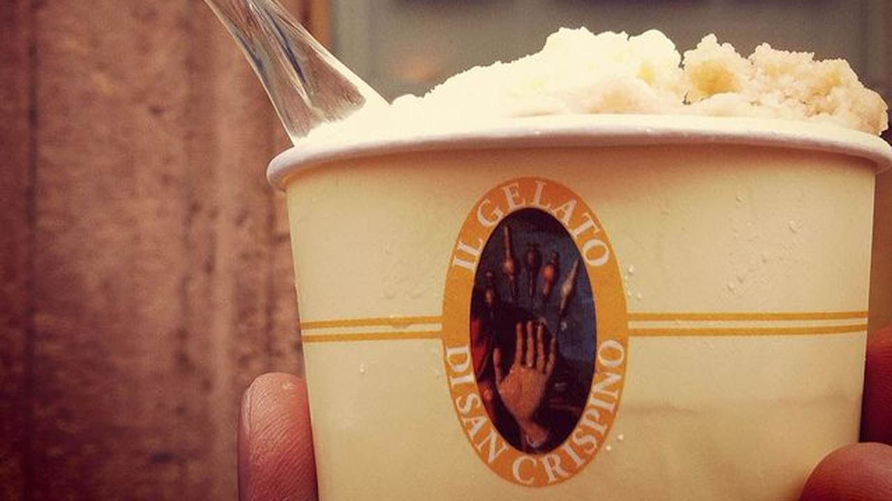 Close-up of a ice cream cup at San Crispino Ice cream shop near Rome Luxury Suites