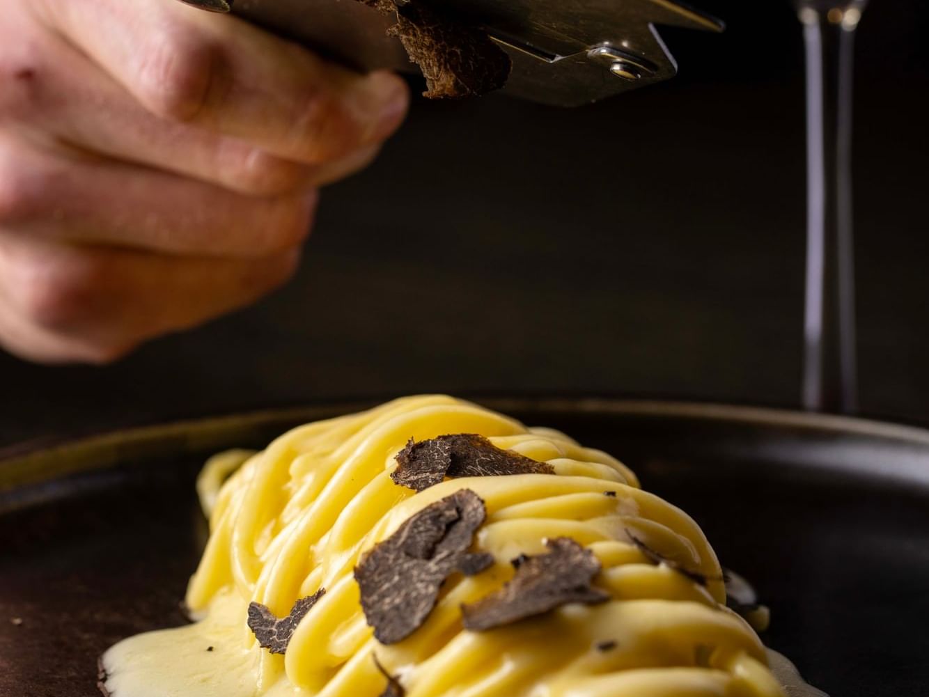 Close-up of a well-prepared pasta served in Emme Restaurant at Margutta 19