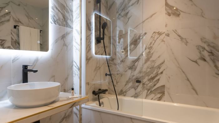 Bathroom vanity in bedrooms at Parc Hotel