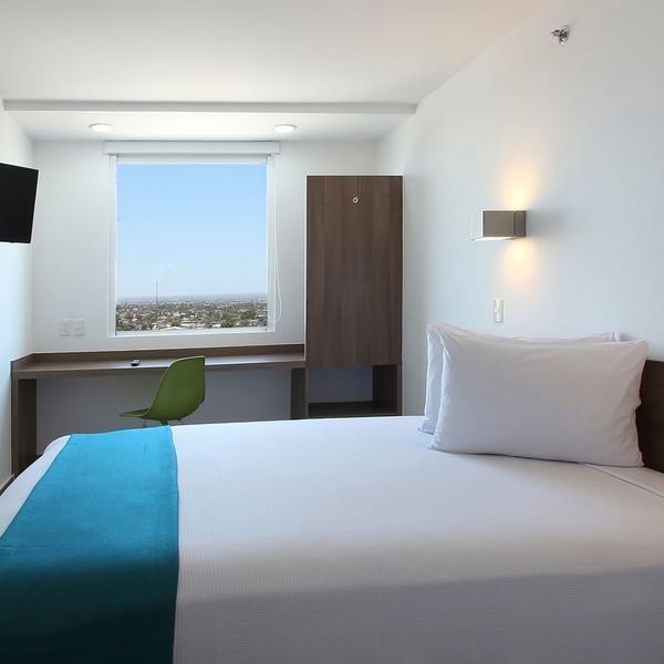 Single bed in Accessible Room with a city view, One Hotels