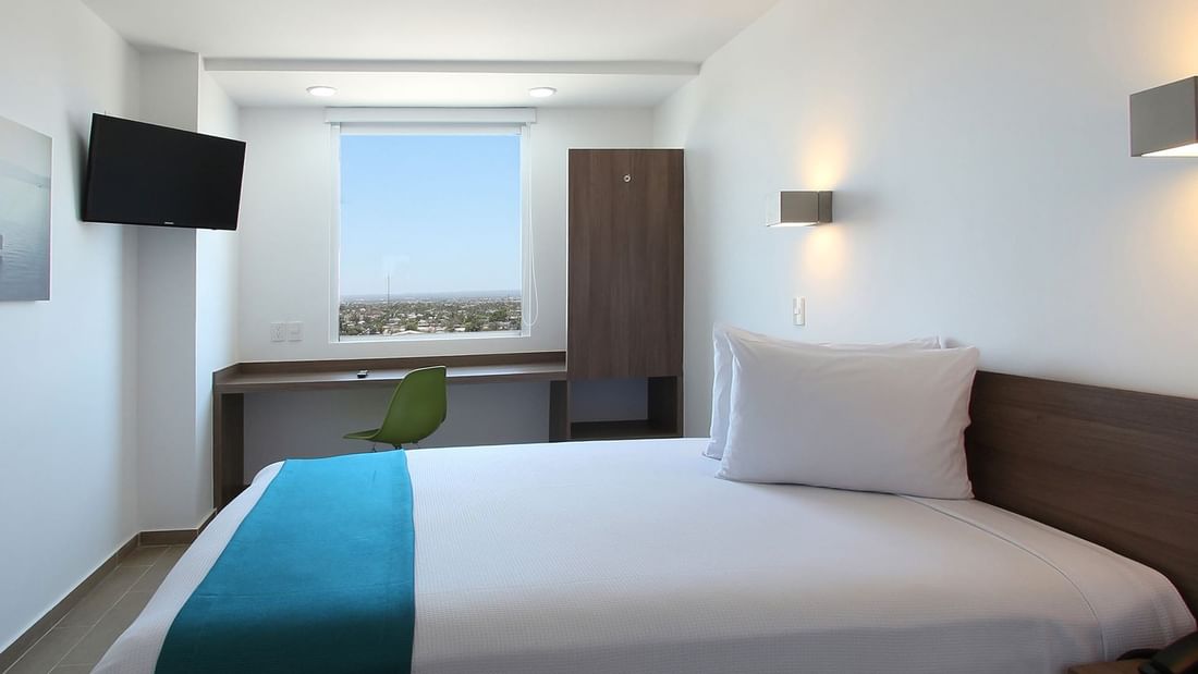 Single bed in Accessible Room with a city view, One Hotels