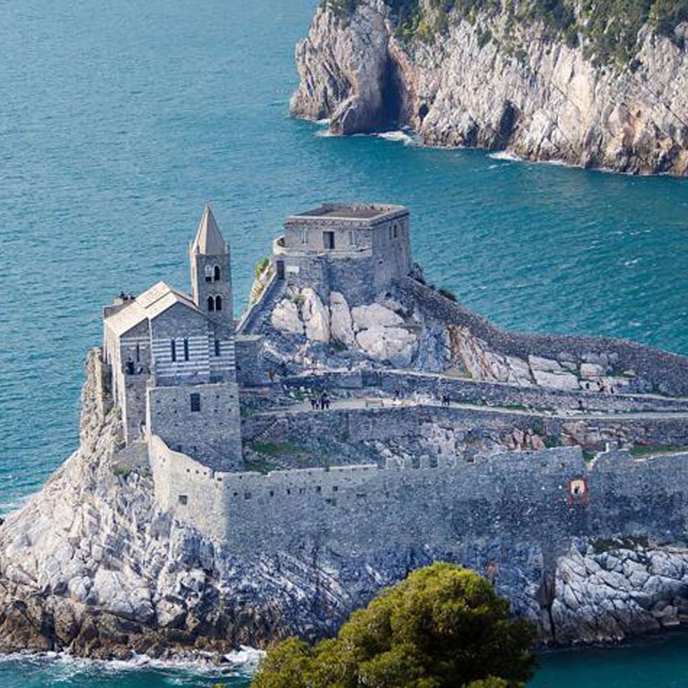 Fortress Surrounded by sea - Grand Hotel Portovenere  