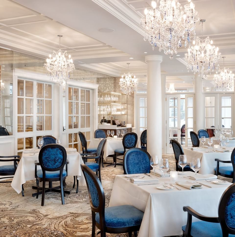 Dining tables in Restaurant Villa Elina at Chateau Vaudreuil