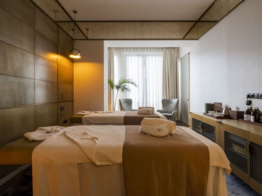 massage-room