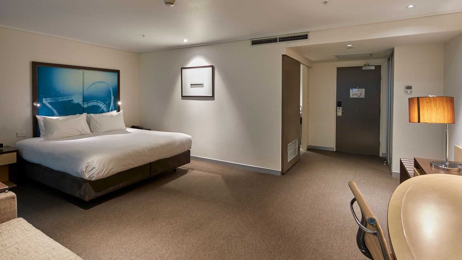 Deluxe King Room at Novotel Melbourne on Collins