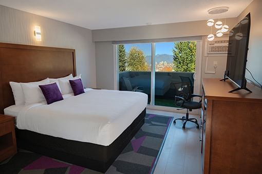 Coast Metro Vancouver Guest Room