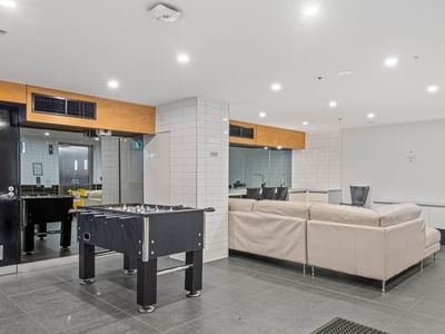 Student Living on Lonsdale Common Area