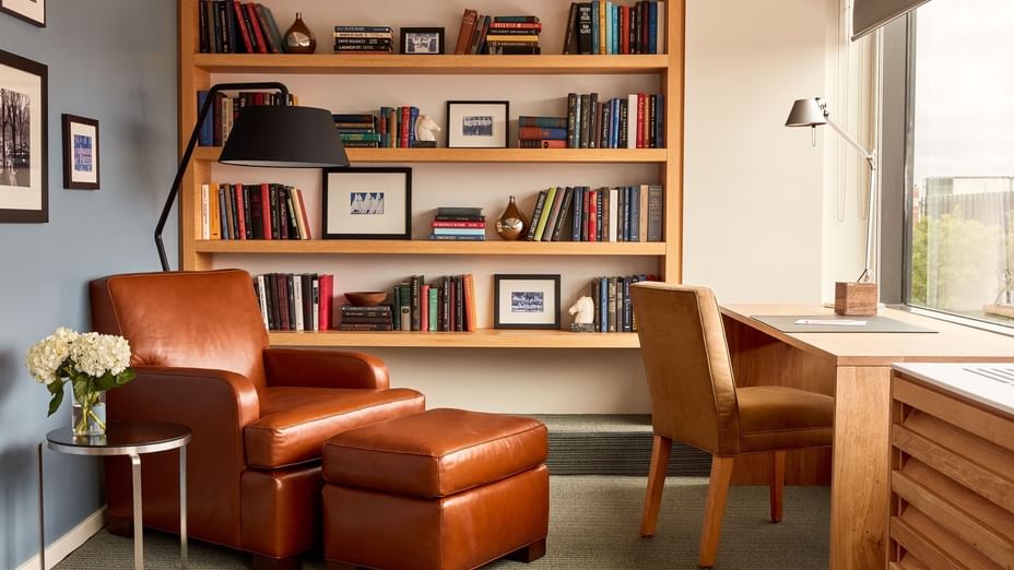 King Study Study at Yale